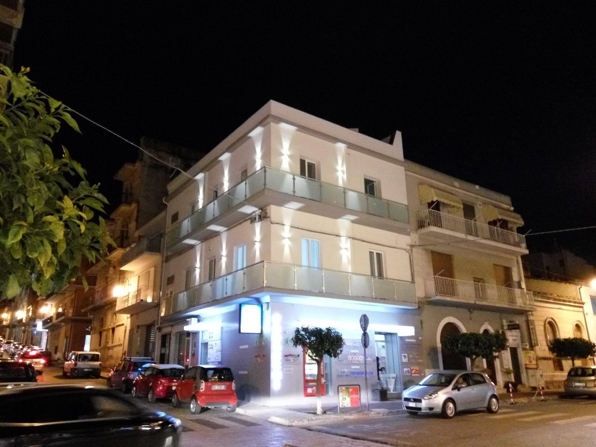 La Terrazza B&B Comiso Exterior foto